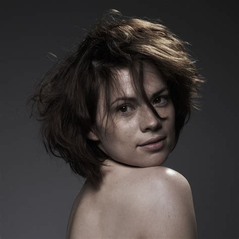 Topless : r/HayleyAtwell